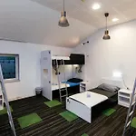 365 For U Hostel