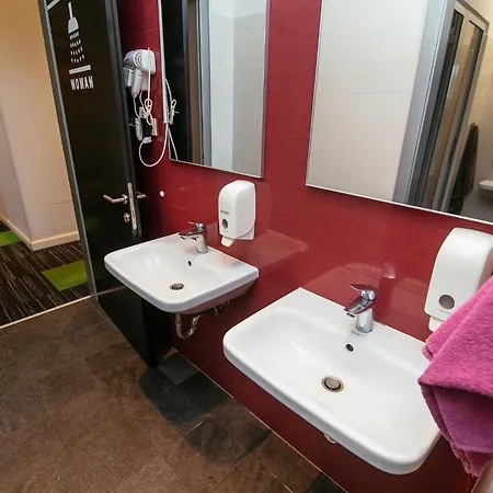 Auberge de jeunesse 365 For U