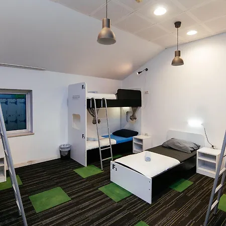 365 For U Hostel