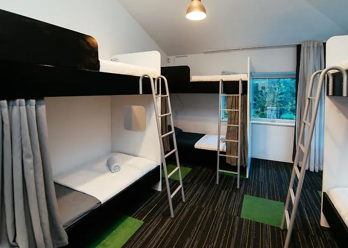 365 For U Hostel