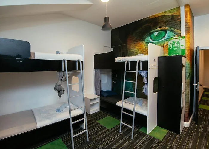365 For U Hostel