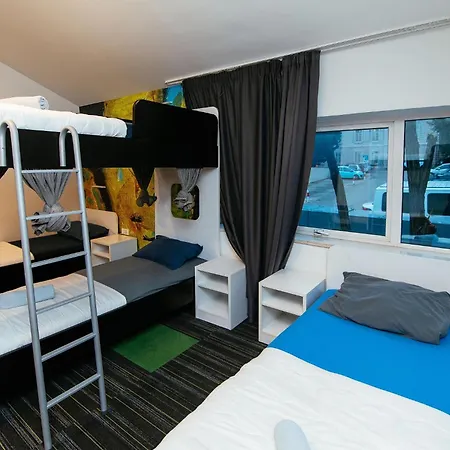 Hostel 365 For U *